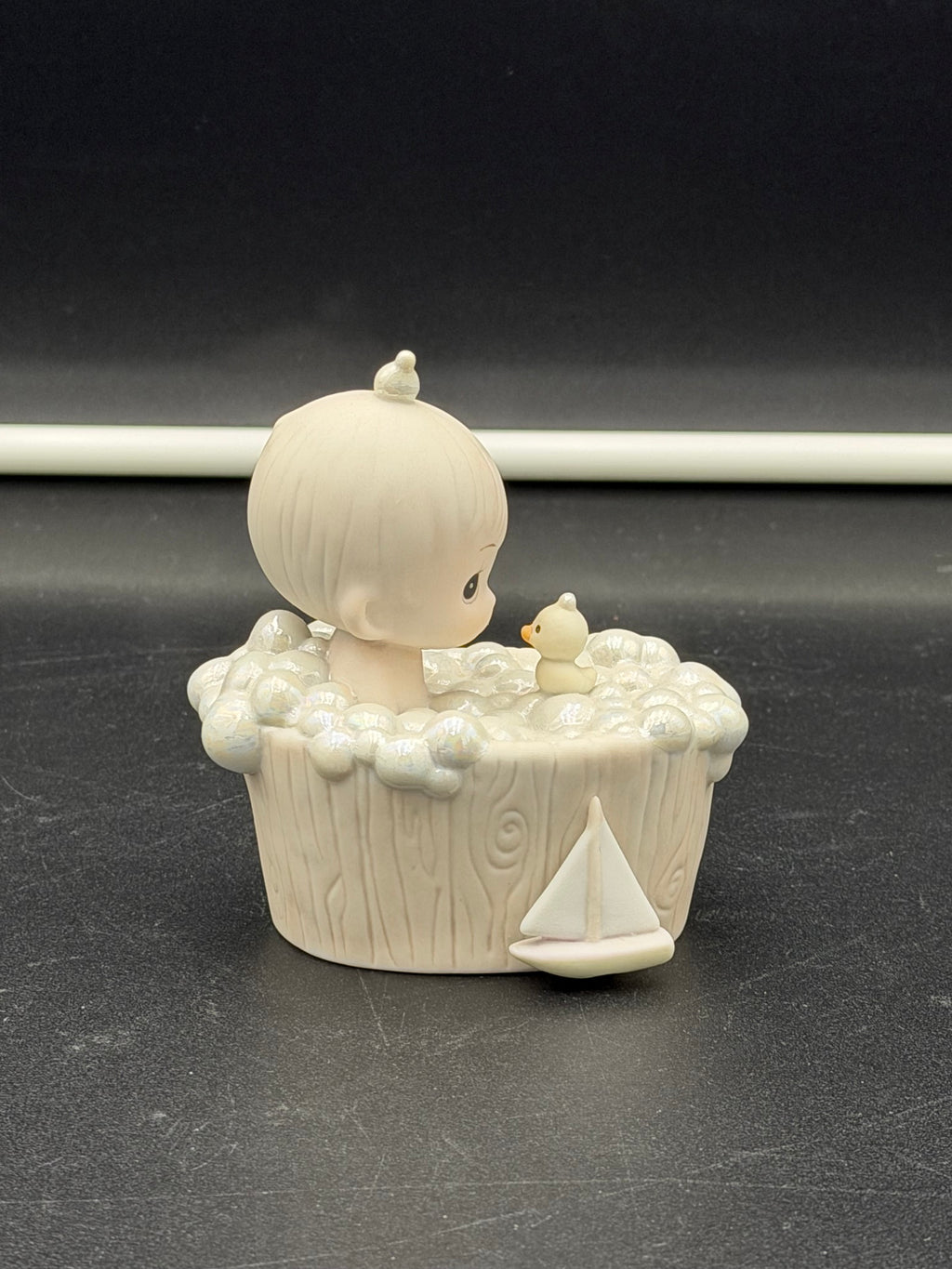 Vintage 1987 Precious Moments A Tub Full of Love Figurine #112313