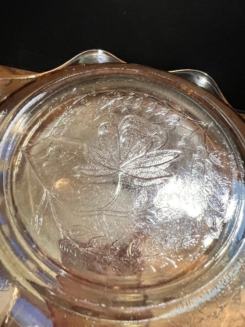 1950s Jeanette Floragold Louisa Carnival Glass Bowl